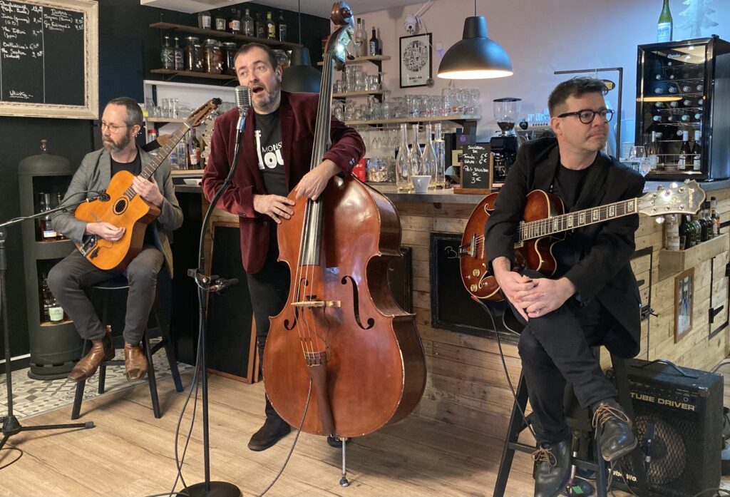 Monsieur Nours trio